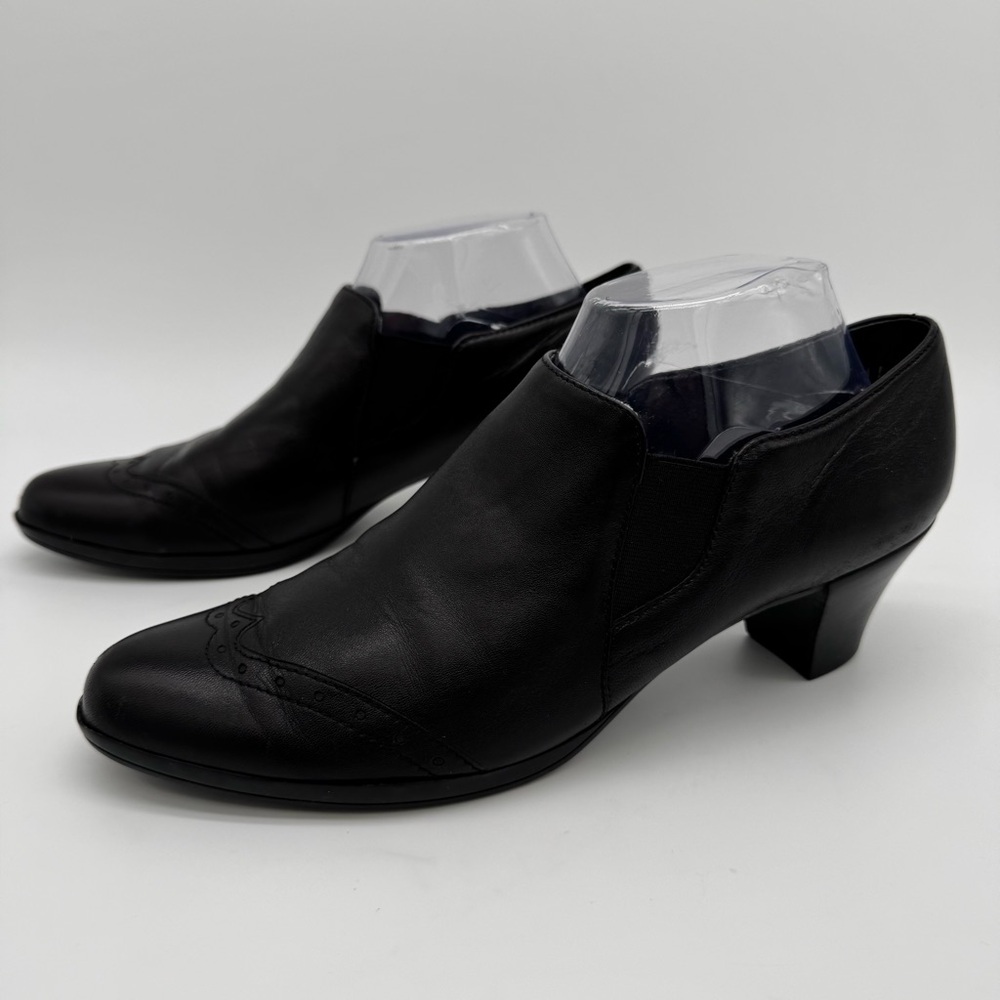 Munro Black Genuine Leather Heels Size 11 N Made in USA